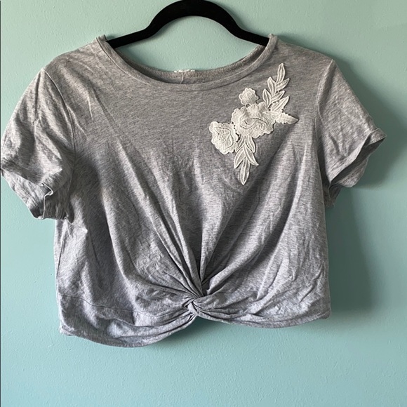 Garage crop top - Picture 1 of 3